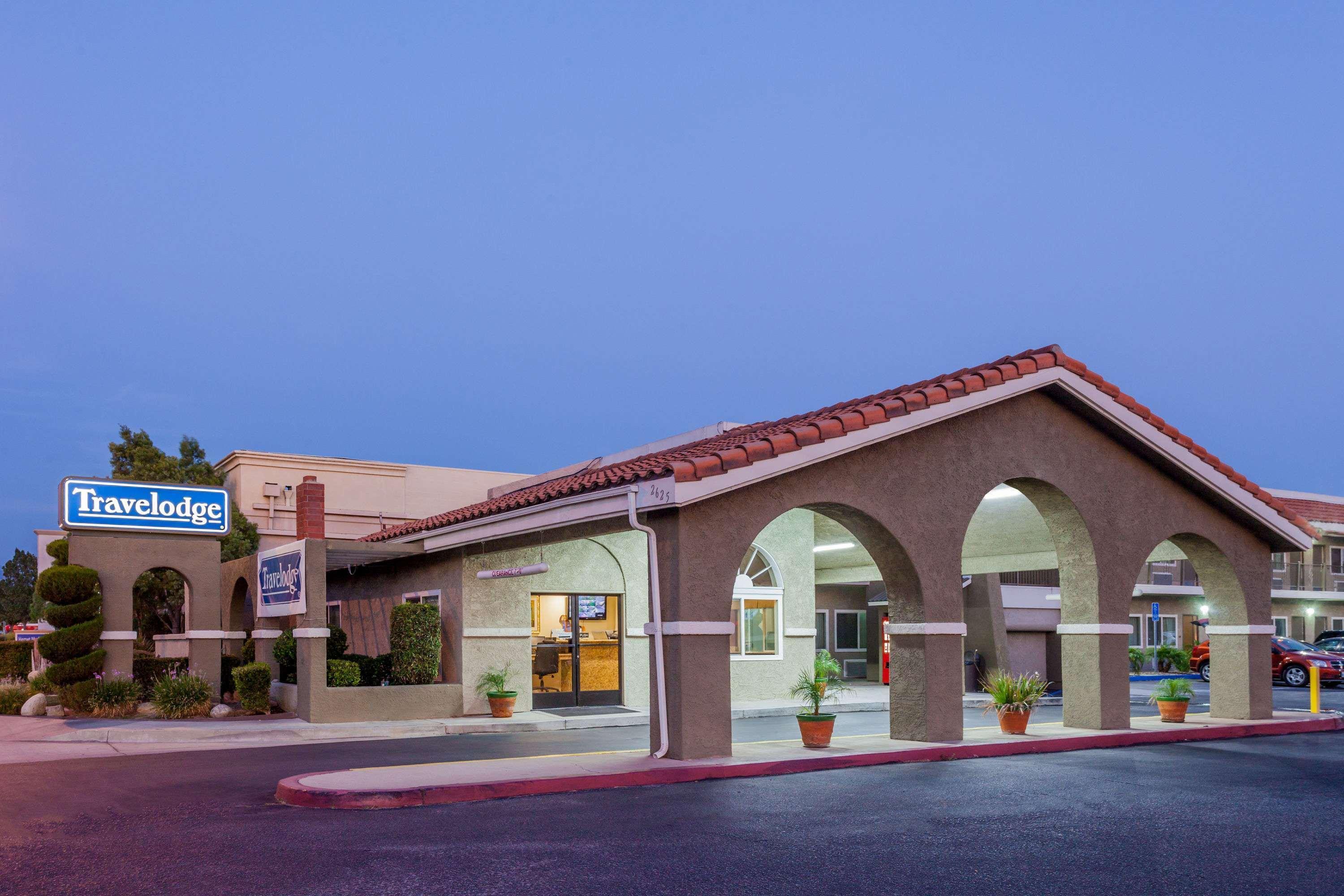 Travelodge By Wyndham Hemet Ca Exterior foto